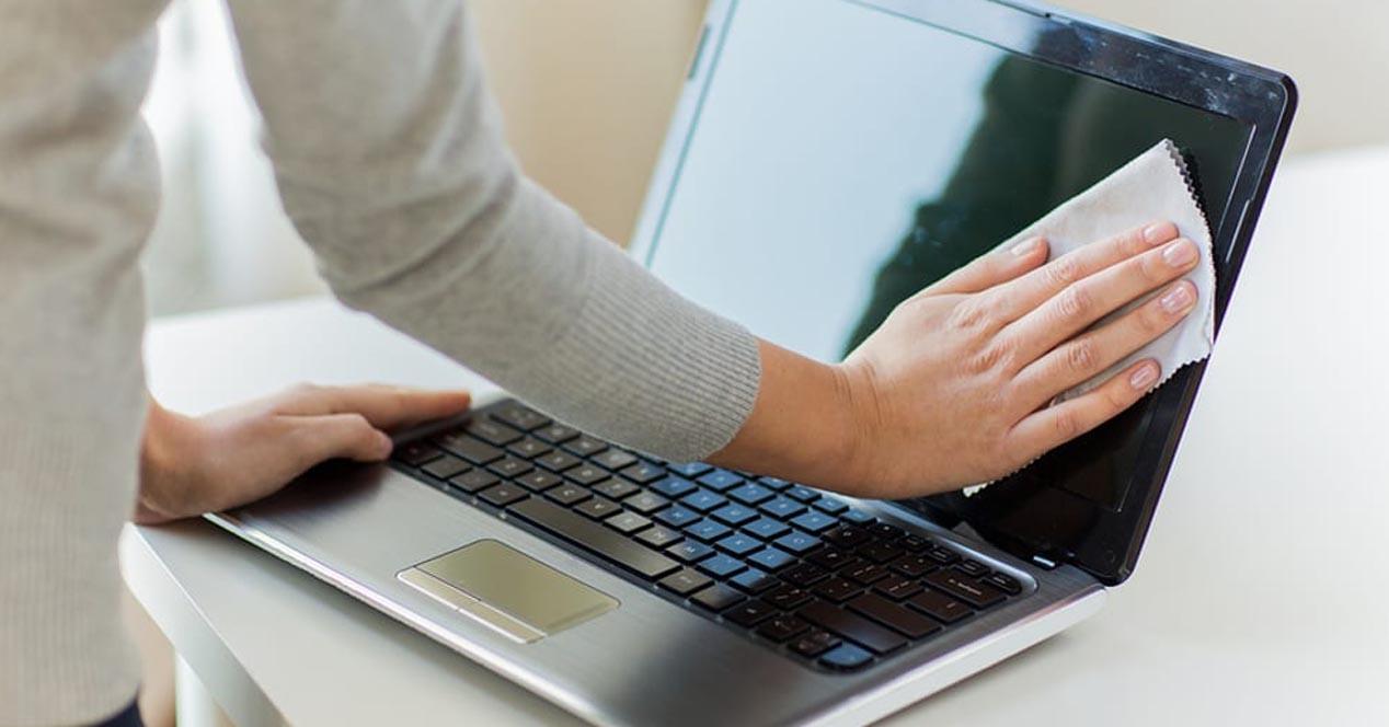 consejos para limpiar un portatil limpia tu pc sin danarlo